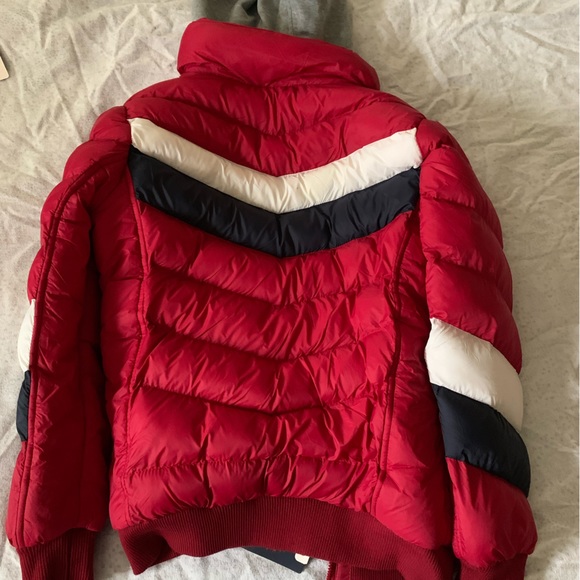 Red and white jacket - Picture 2 of 2